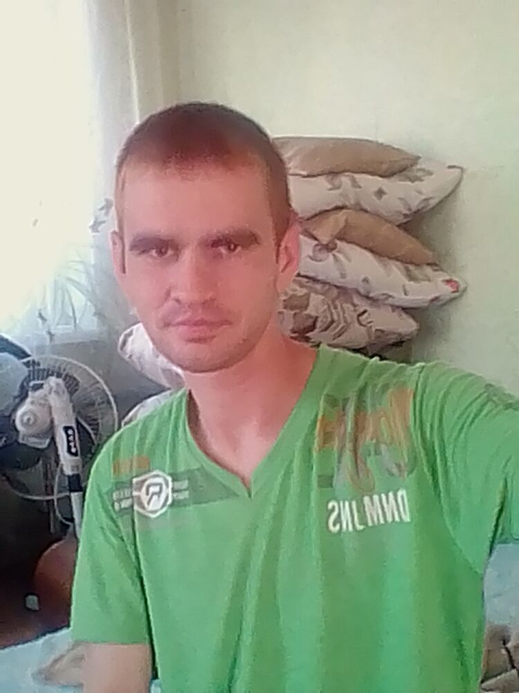  ,   Denis, 33 ,   ,   , c 