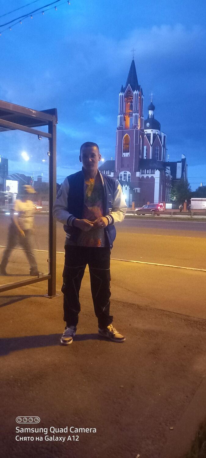  ,   Viktor, 40 ,   ,   , c , 