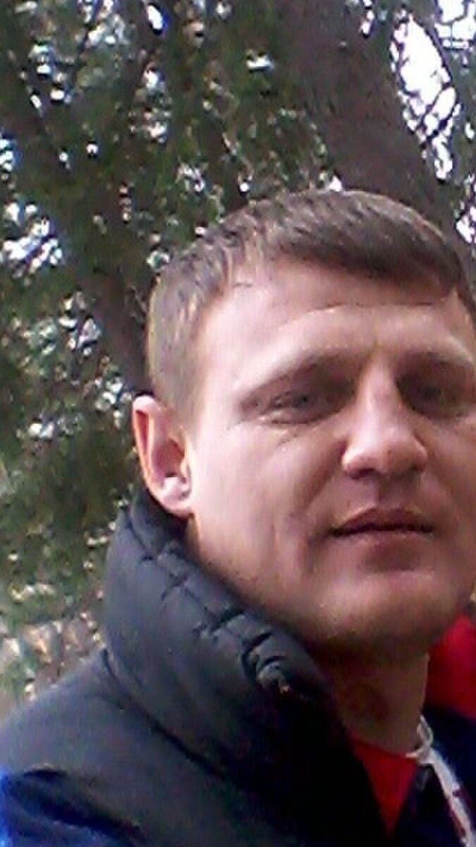  15881450  Maks, 43 ,    