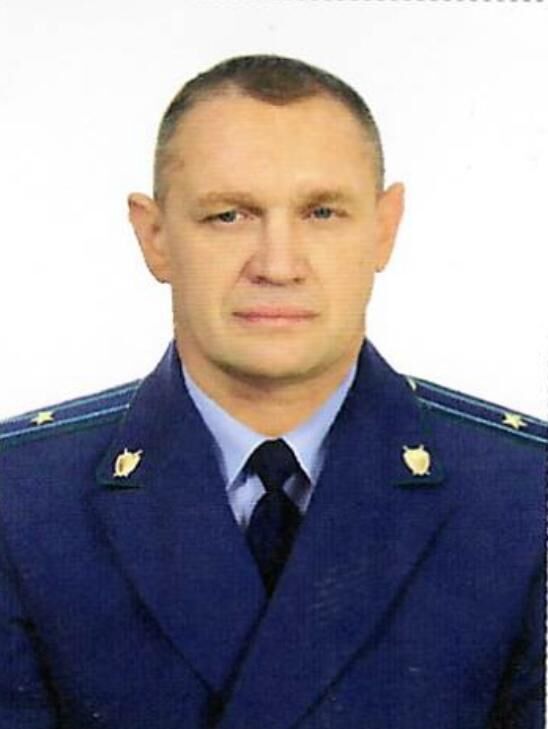  40340150  Ruslan, 43 ,    