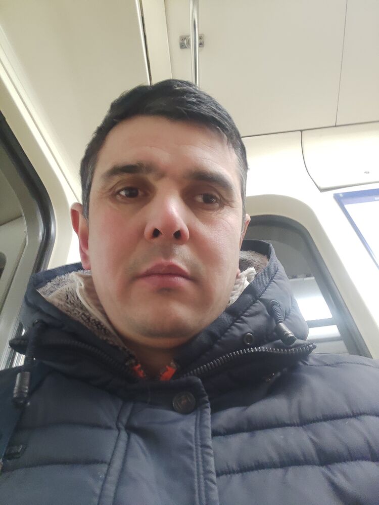 40339410  , 42 ,    -