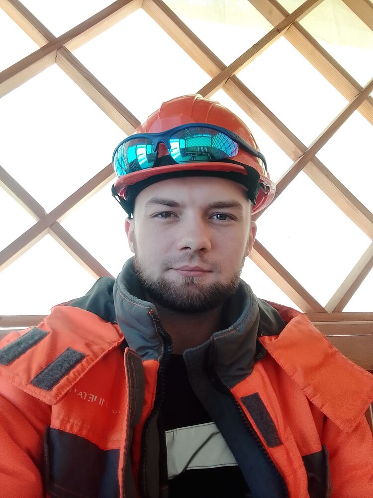  ,   Vasiliy, 27 ,   ,   