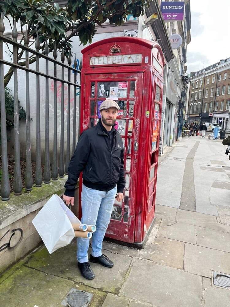  54292310  , 48 ,    Greenwich