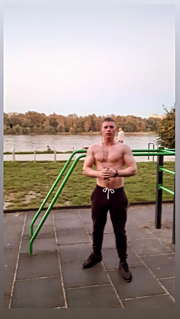  Warszawa,   , 28 ,   ,   , c , 