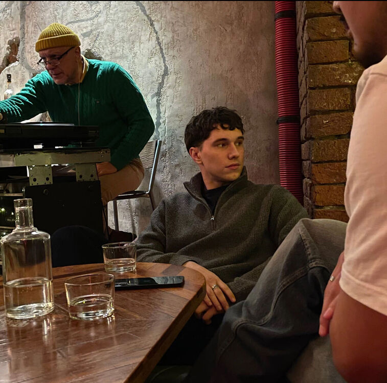 ���� 42578010 ����� �������, 24 ����, ���� ���������� � ������