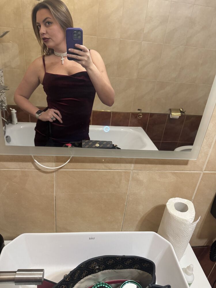 48368500  Girlianda, 36 ,    