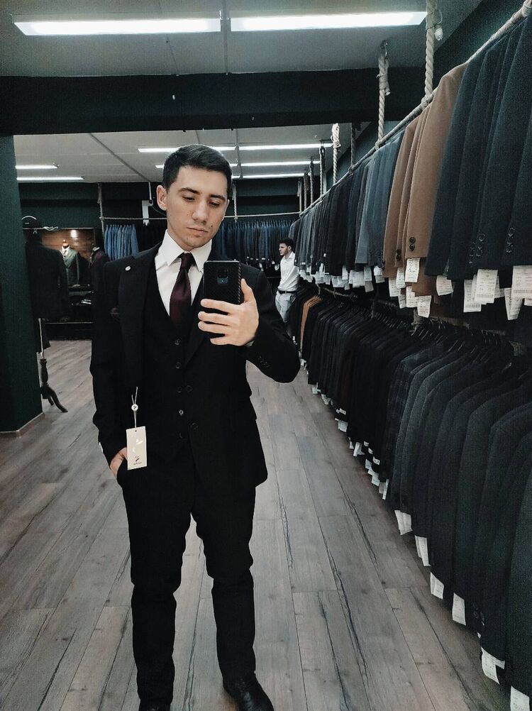  ,   Victor, 28 ,   ,   , c , 