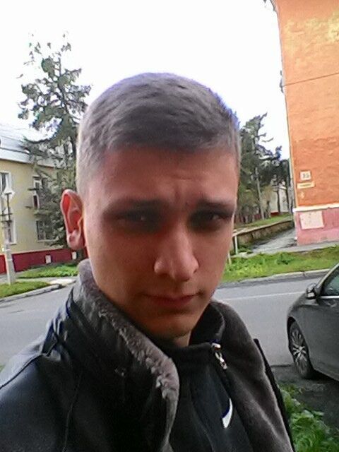  8956230  AndrewGrimes, 32 ,    