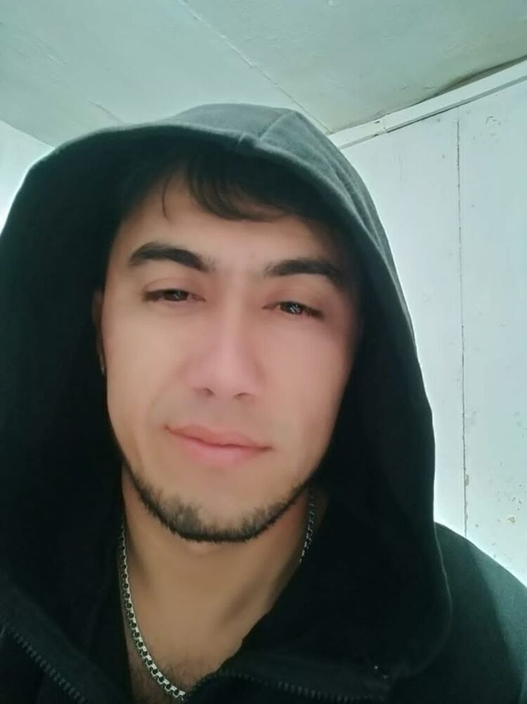  35797120  Ibrohim, 38 ,    