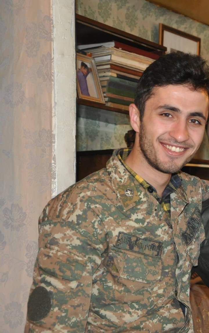  23733660  Alen, 35 ,    