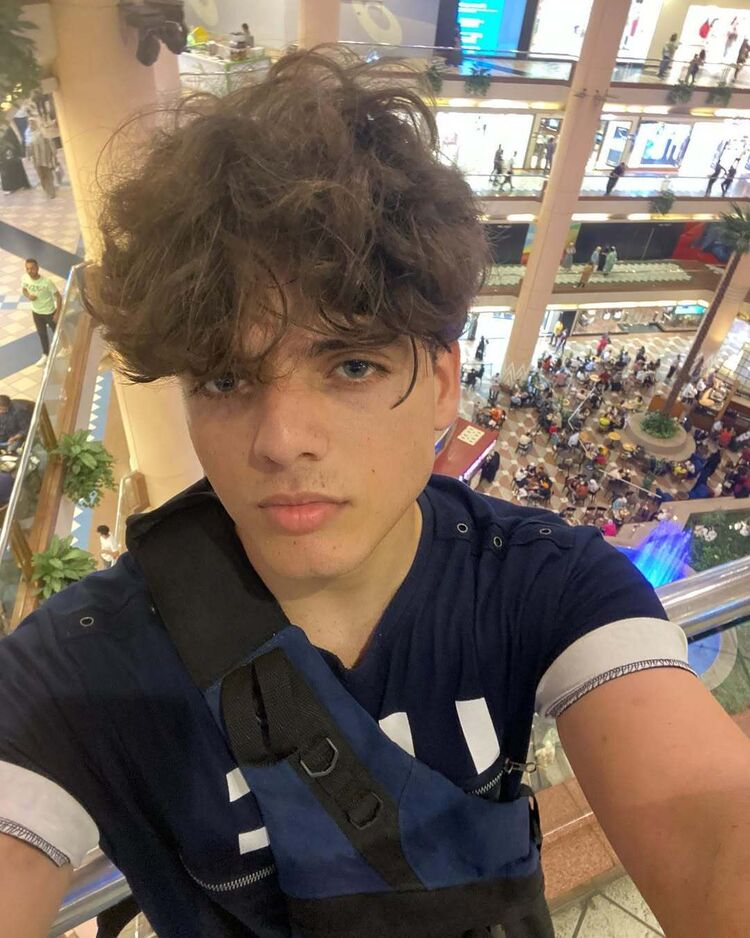 ���� 51181560 ����� Anas, 23 ����, ���� ���������� � Algiers