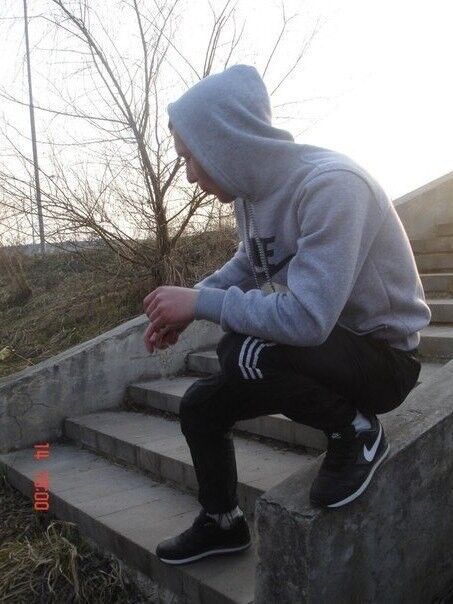  ,   Artem, 32 ,   ,   , c 