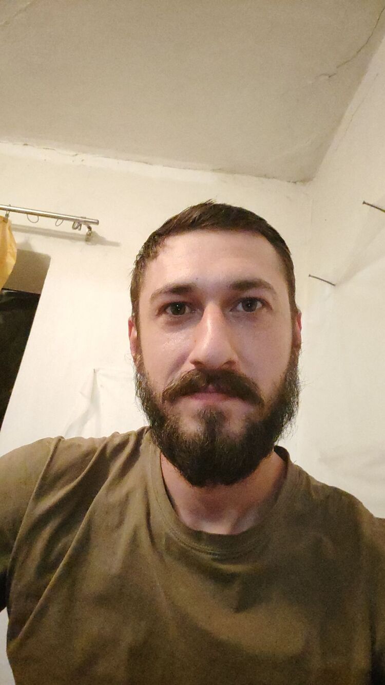  39764560   , 33 ,    
