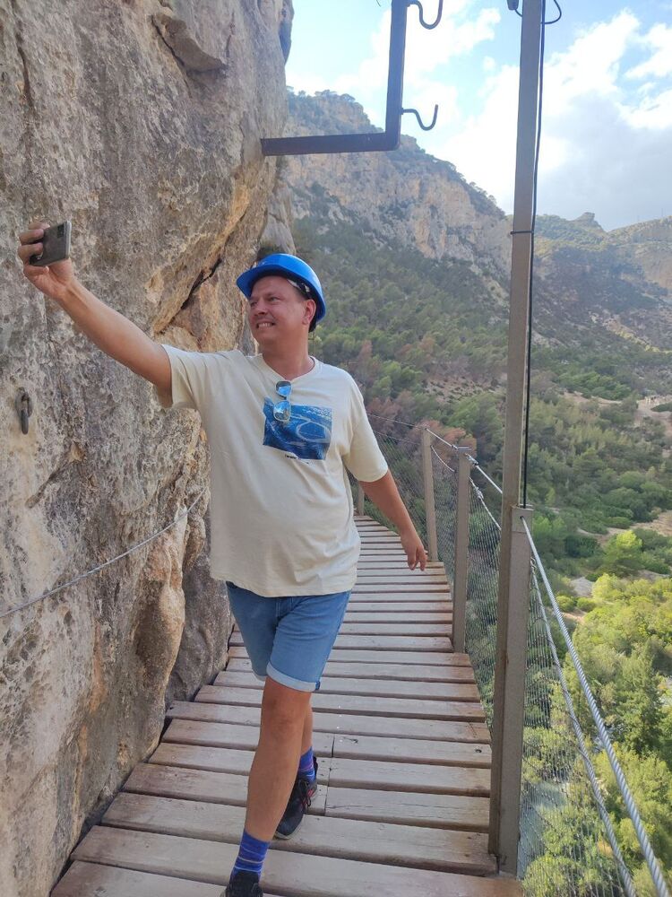  47134520  ALIAKSEI, 40 ,    Malaga
