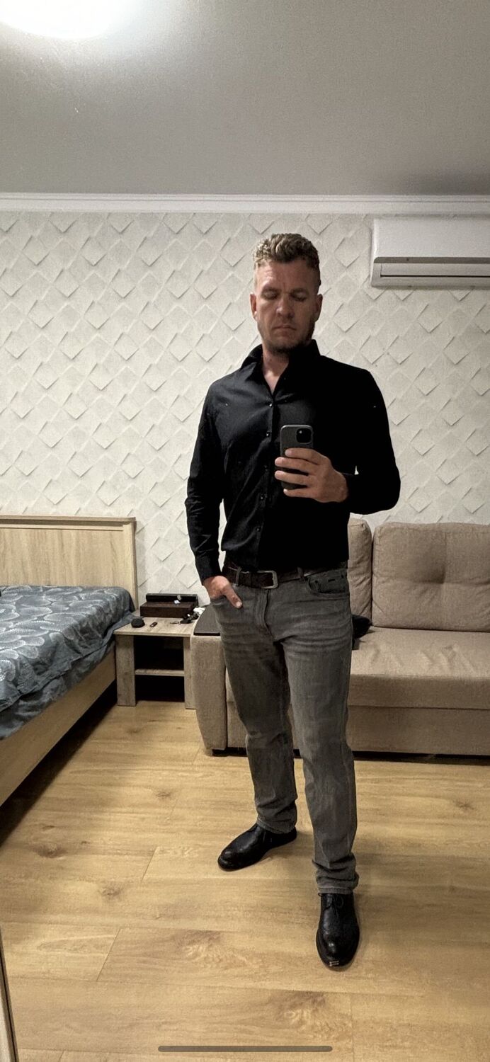 48013830  , 42 ,    