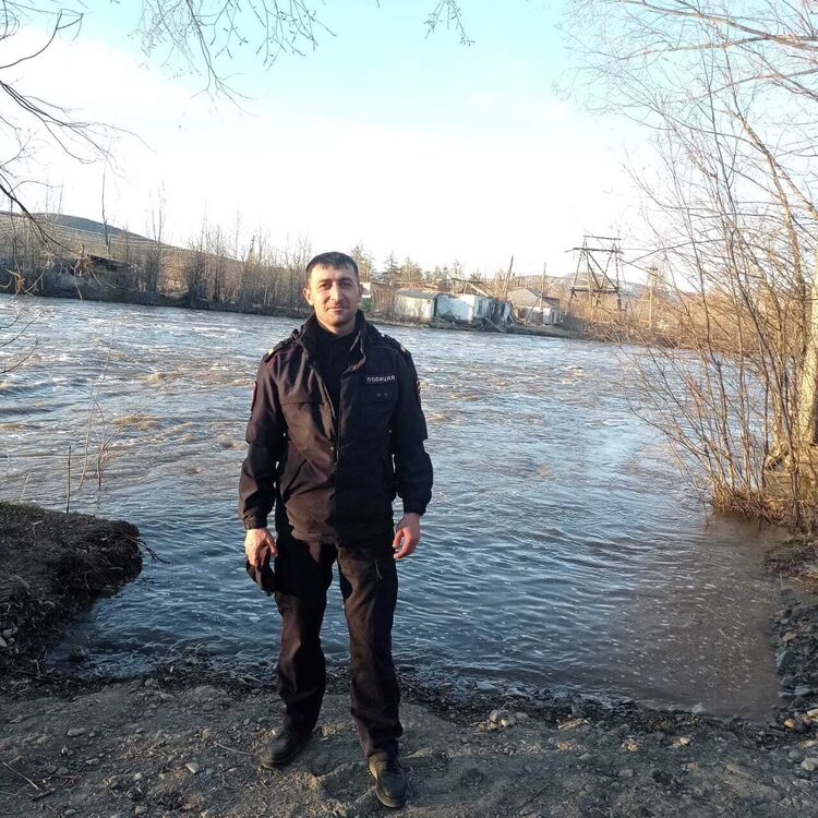  ,   Shah, 37 ,   ,   