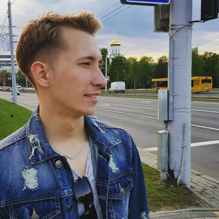  24818440  Vlad, 26 ,    
