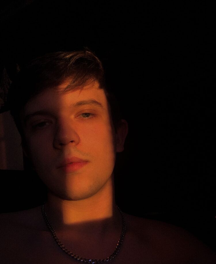 ���� 25618870 ����� ����, 24 ����, ���� ���������� � ������