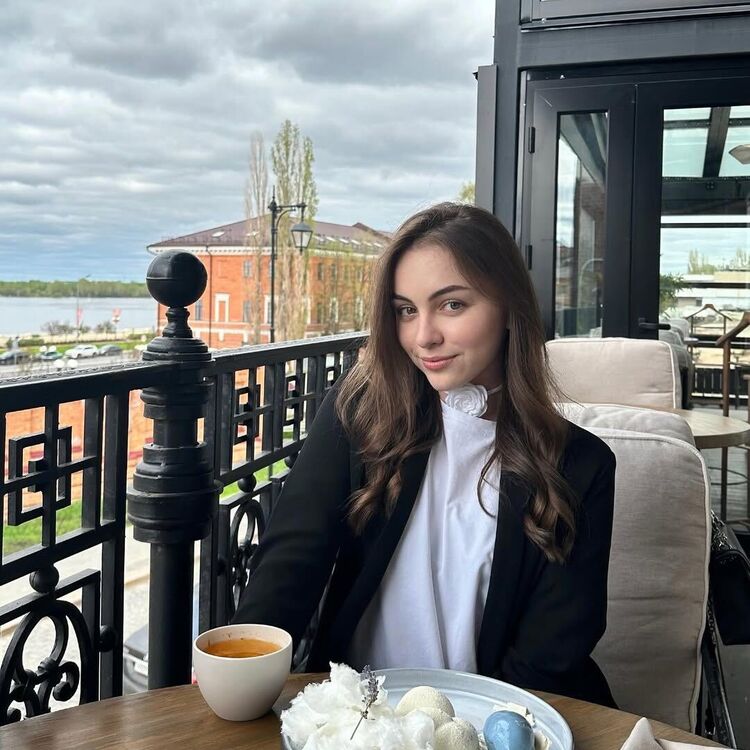  -,   , 22 ,   