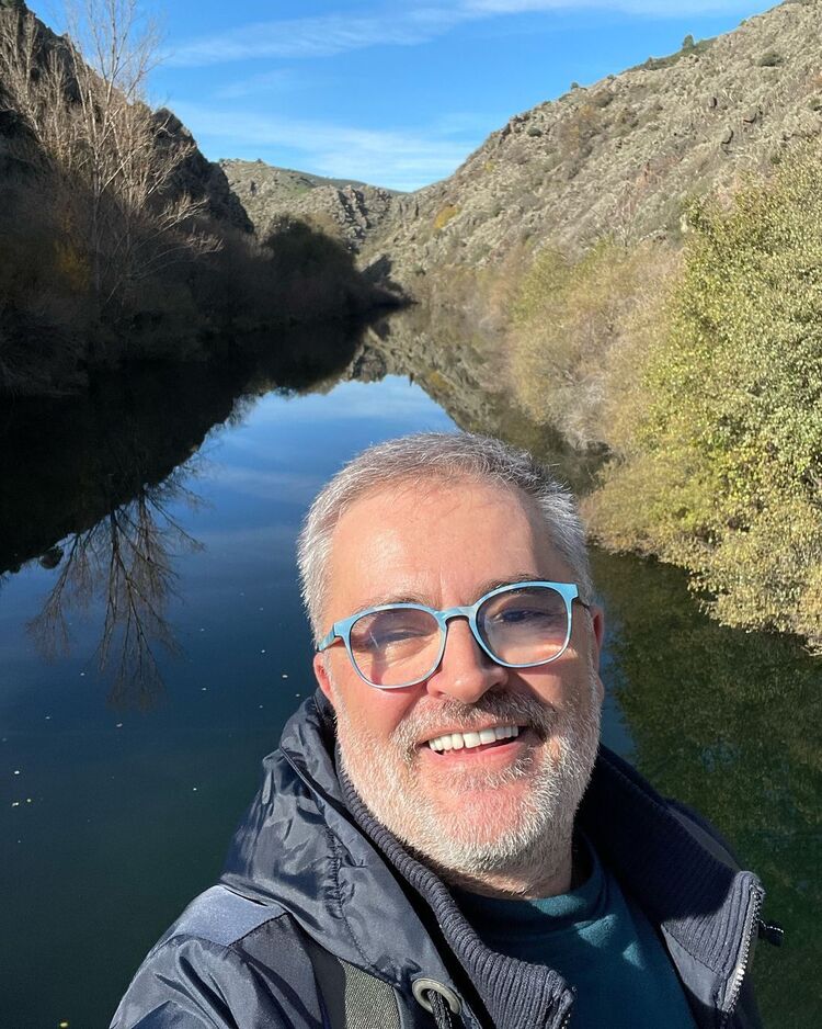  46886980  James La, 46 ,    San Pedro