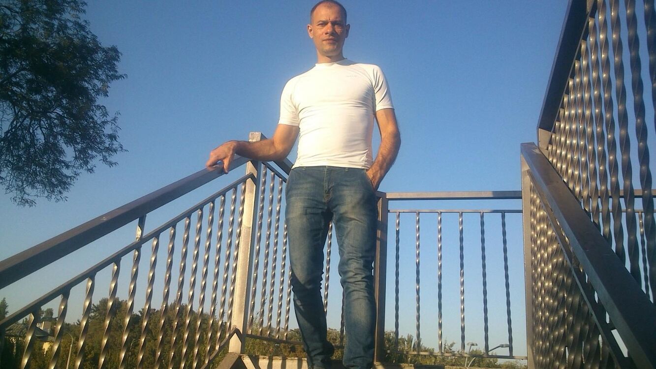  49651580  , 46 ,    