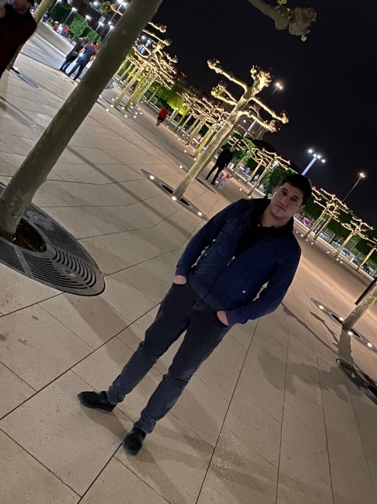  ,   Hayk, 31 ,   ,   