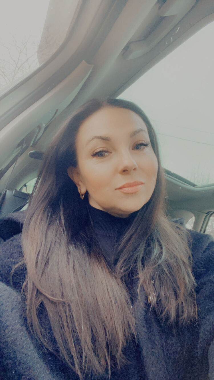  49167670  Alena, 43 ,    