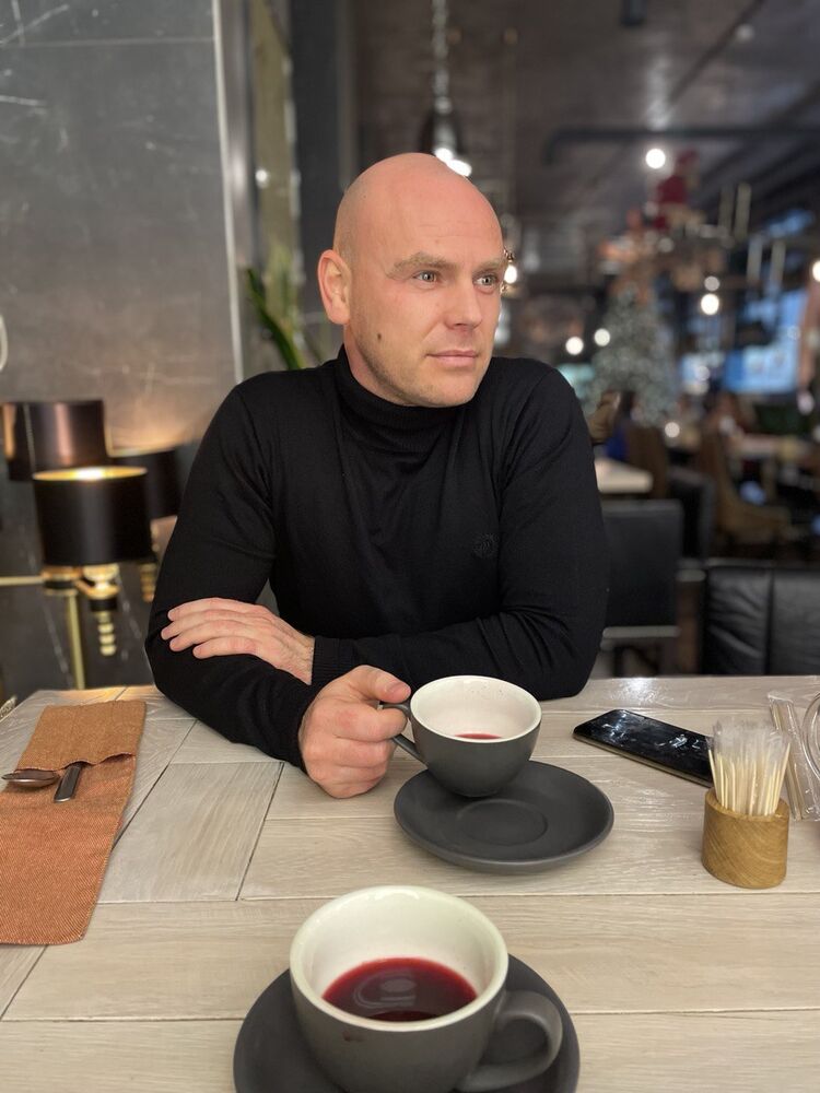  -,   Stanislav, 40 ,   ,   