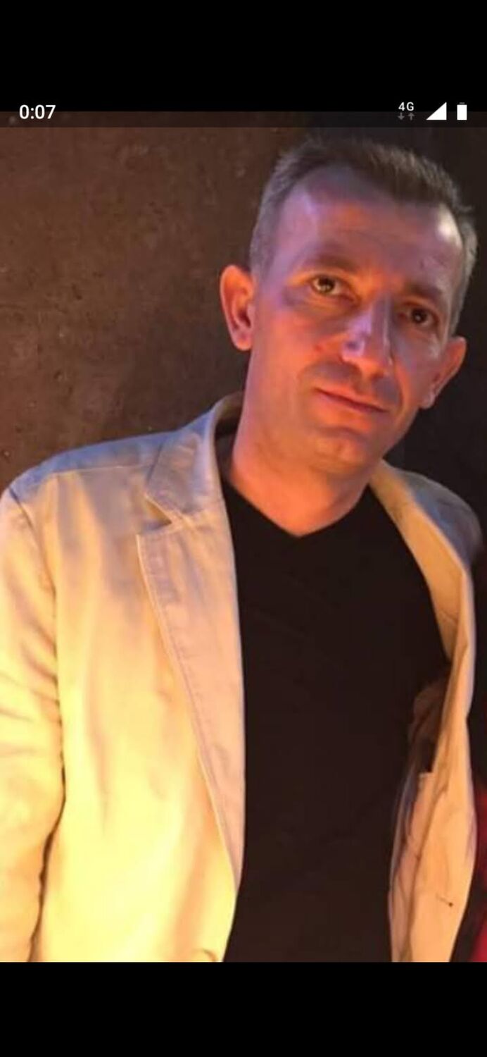  ,   Armen, 47 ,   ,   