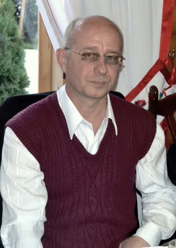  ,   Yuriy, 60 ,  