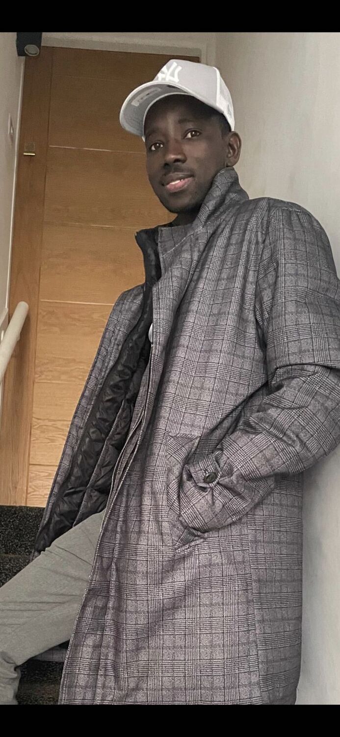  24683190  Bigso, 33 ,    London Colney