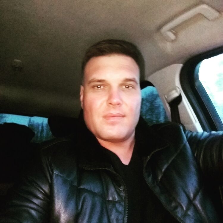   ,   Den, 44 ,   