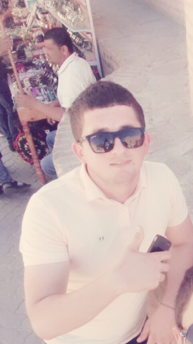  20700110  Bobur, 31 ,    