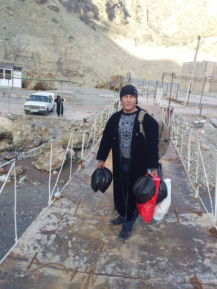  ,   Mansur, 40 ,   