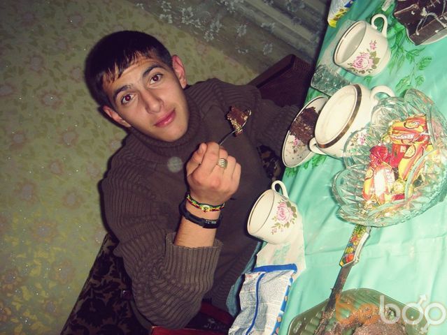 ���� 979200 ������� ����, 32 ����, ���� ���������� � �������-��-����