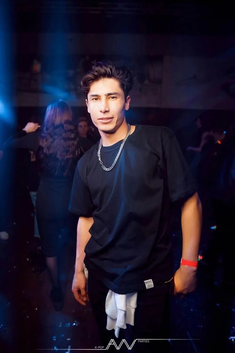 ���� 37069850 ����� ������, 24 ����, ���� ���������� � ������