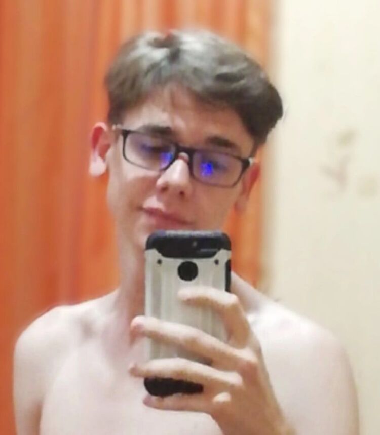  44273180  , 21 ,    