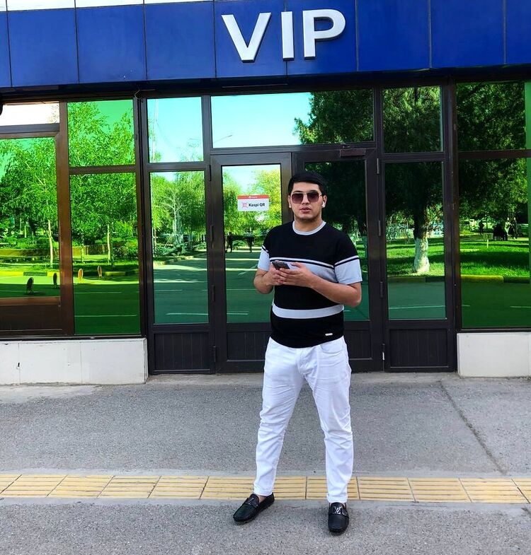  ,   Aziz, 28 ,   ,   