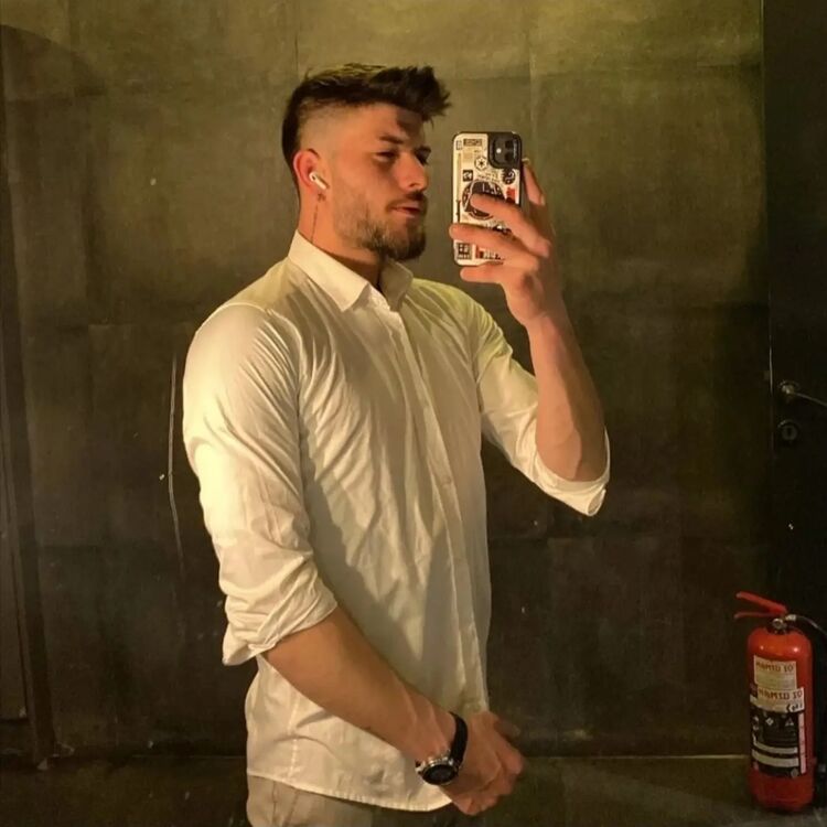  54015050  Cenk, 25 ,    Frankfurt Am Main