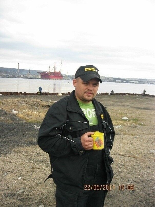  10554320  Denis, 45 ,    