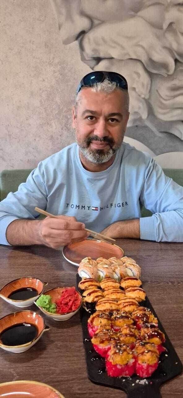  53803890  Tropicana, 39 ,    