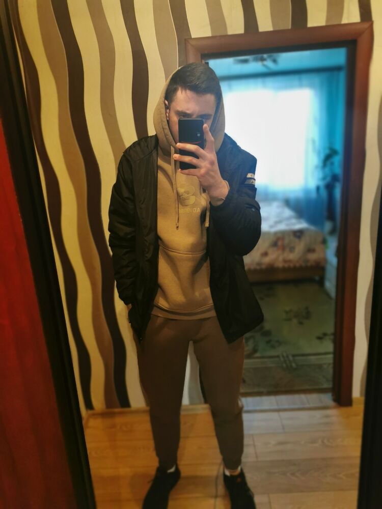 44504610  , 23 ,    