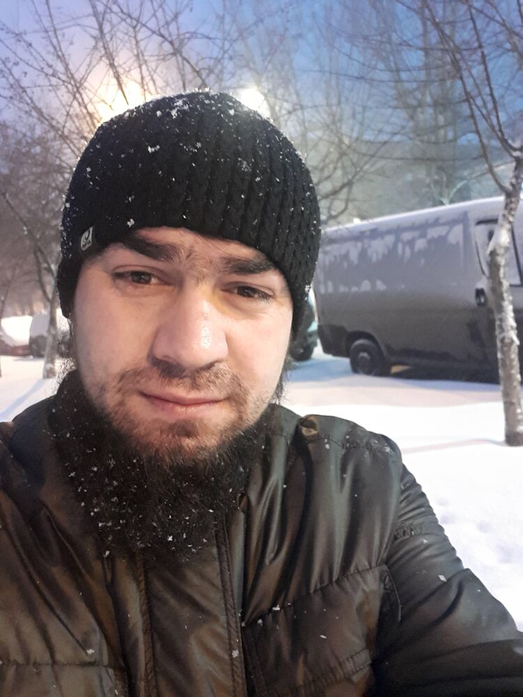  ,   Halid, 29 ,   ,   