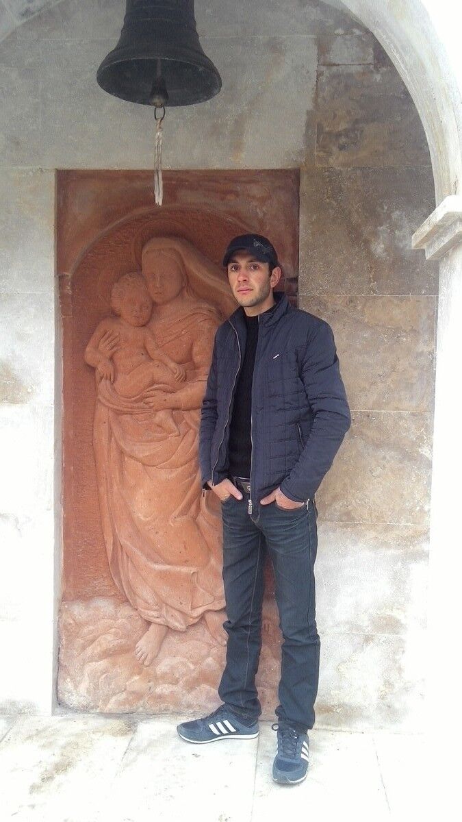  ,   ARMAN, 33 ,   ,   , c 