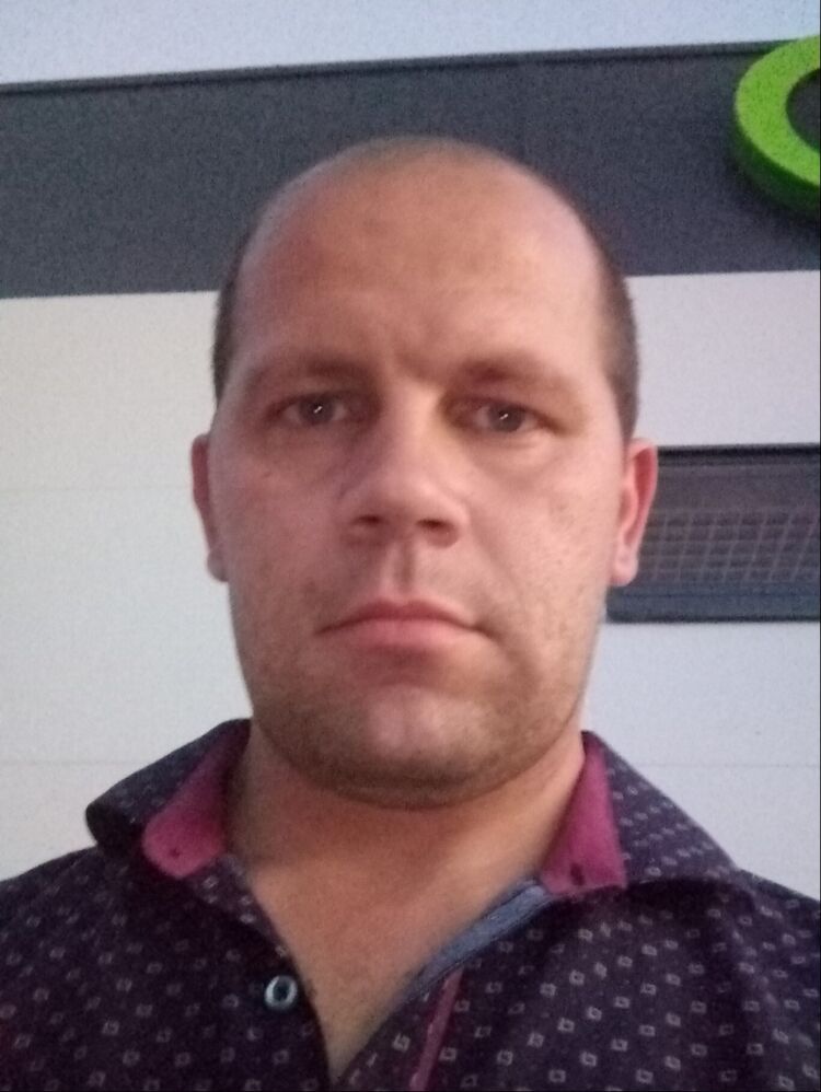  23068820  , 38 ,    
