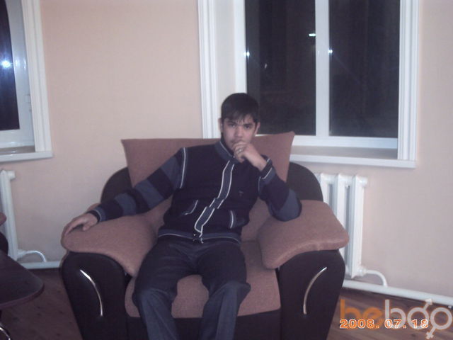  ,   Oybek, 33 ,   