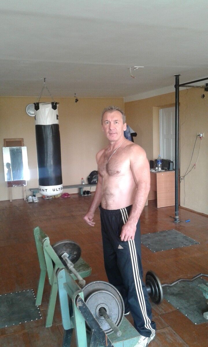  9735870  , 57 ,    