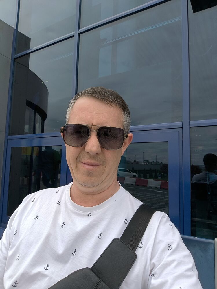  ,   Vadim, 42 ,   ,   