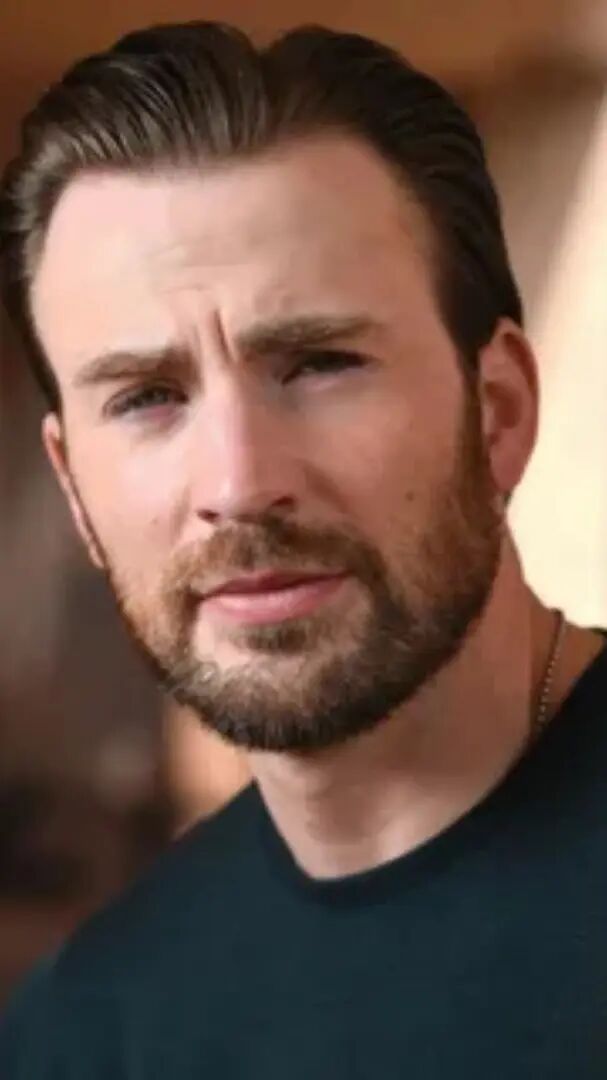  50480060  Christopher, 31 ,    