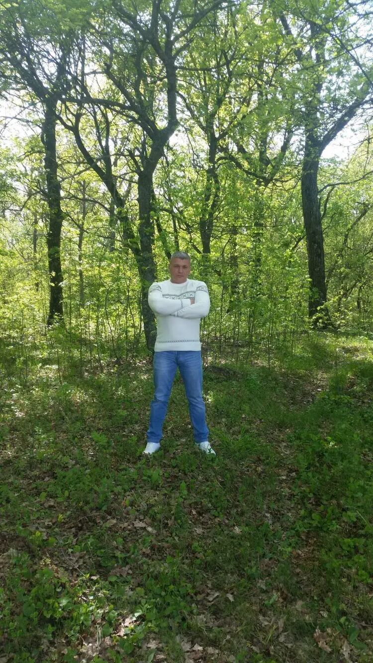  44971000  Alexandru, 49 ,    